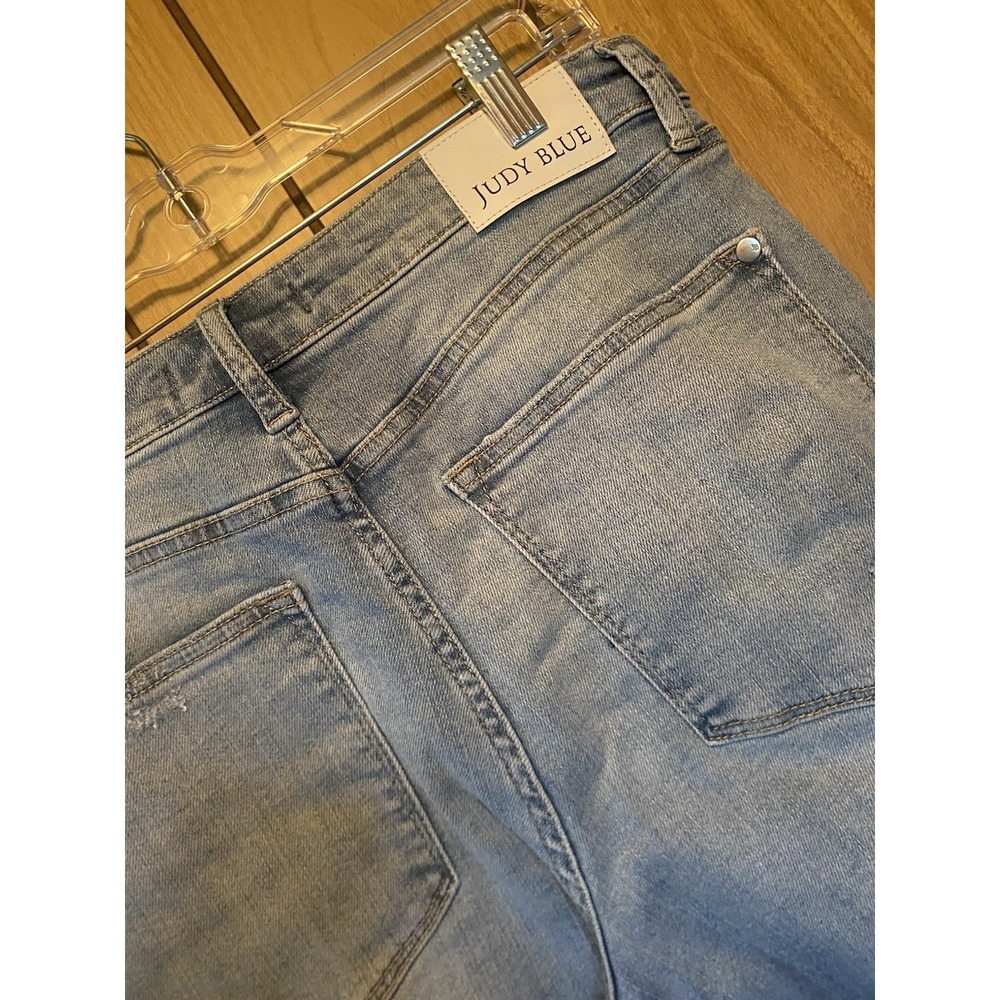 Judy Blue Wide Leg Distressed Jeans Raw Hem Light Wash Women's 11/30 - Picture 8 of 10